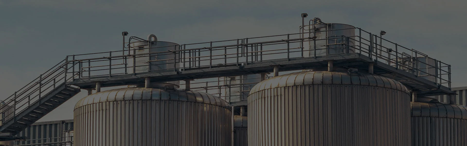 ¿Se deben ventilar los gabinetes de almacenamiento del cilindro de gas?